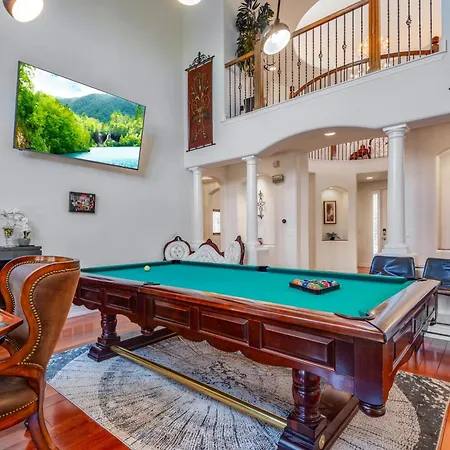 Cozy Winter Escape Scenic View, Luxury, Pool Tabl Villa